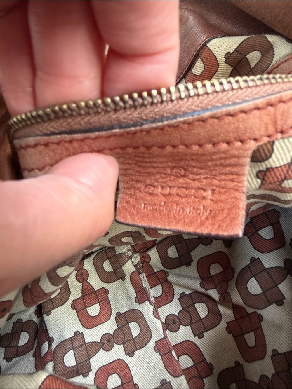 Gucci Indy Large Hobo - Picture 11 of 12
